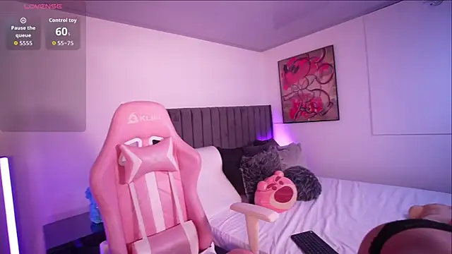 Evellyn clair1 online show from October 19, 10:23 pm