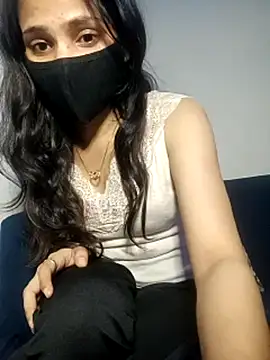 TheSassyGirl7 online show from November 15, 8:21 pm