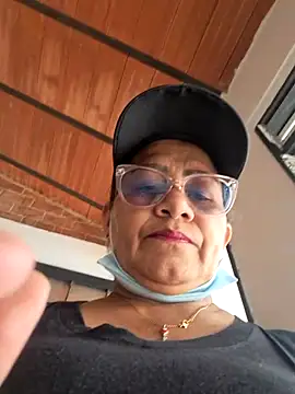 Vickysweeeettt online show from February 20, 4:41 pm