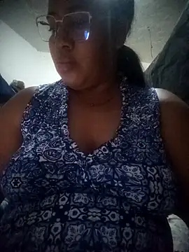 Big ass submissive online show from November 4, 1:32 am