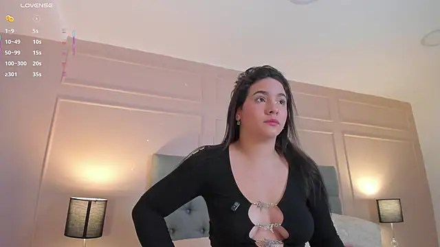  miss mia online show from March 21, 12:10 pm