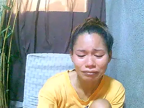 Sweeetgurll online show from May 13, 8:20 am