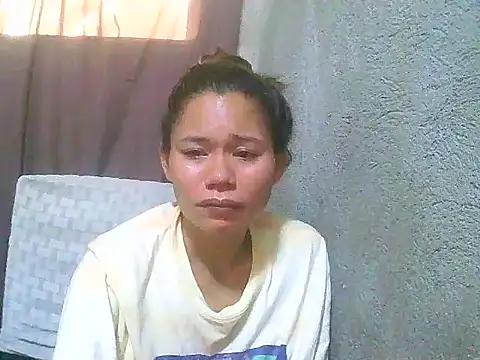 Sweeetgurll online show from May 17, 12:10 am