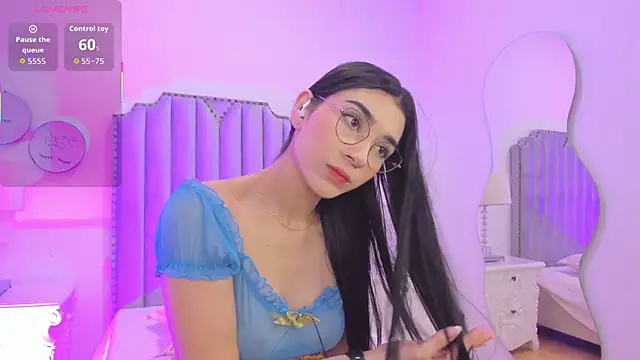 Alison Carde05 online show from February 9, 8:00 pm