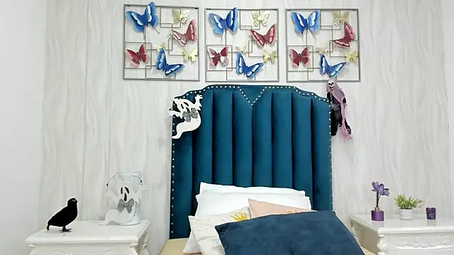 Alison Carde05 online show from October 30, 8:10 pm