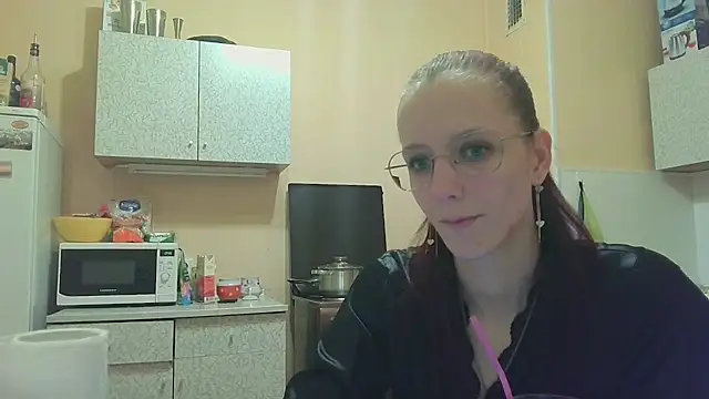 Lucy Divine online show from October 26, 9:21 pm