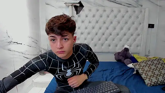 Ari and Storm online show from January 14, 4:12 pm