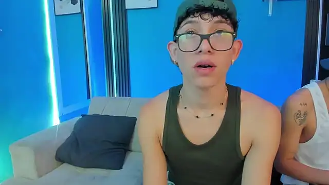 Marcus and Tony online show from March 25, 3:23 am