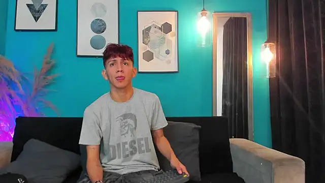 Marcus and Tony online show from January 8, 3:32 am