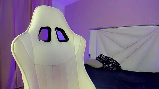 isadora riu online show from November 26, 4:24 am