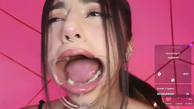 Hollyxx  online show from March 19, 3:55 am