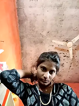 Snapshot of Jyoti_thakurr chatting on October 9, 9:35 am Jyoti thakurr online show from October 9, 9:35 am