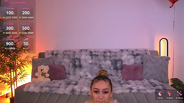 AmyKent  online show from June 9, 3:22 pm