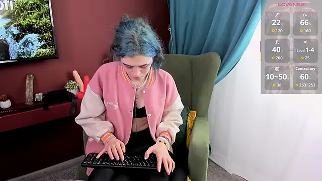 NoelleGothicShadow online show from January 18, 6:10 am