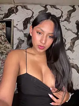 BrunetteBliss69 online show from March 21, 2:27 am