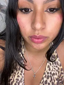 BrunetteBliss69 online show from July 29, 1:16 am
