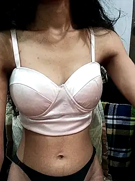 Daizy Shah online show from November 1, 5:17 pm