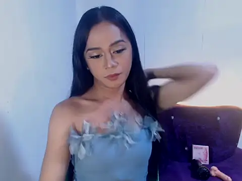 SerenityFoxx online show from January 6, 8:18 am