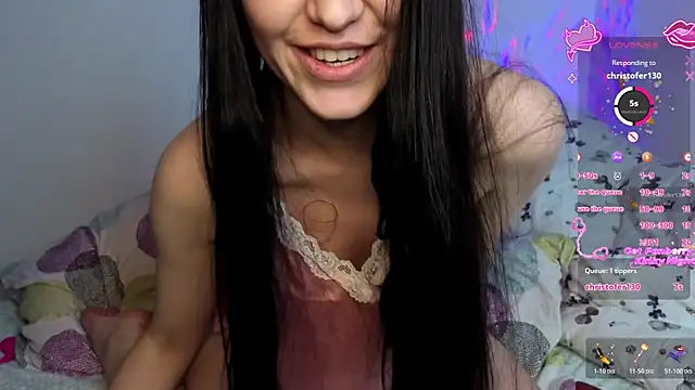 Veliora online show from November 30, 1:59 pm