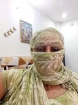 Rakhi sawant143 online show from March 25, 8:39 am