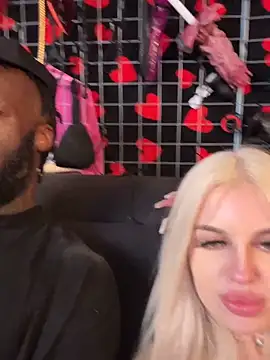 Steffi Snowbunny online show from April 9, 9:09 pm