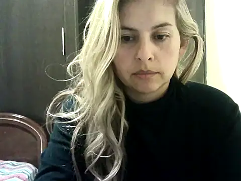 Valery  Rouse  online show from October 9, 10:47 pm