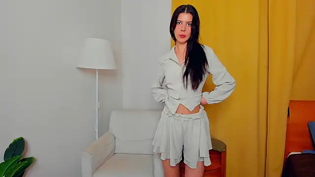 JoCauterucci online show from November 11, 6:53 am