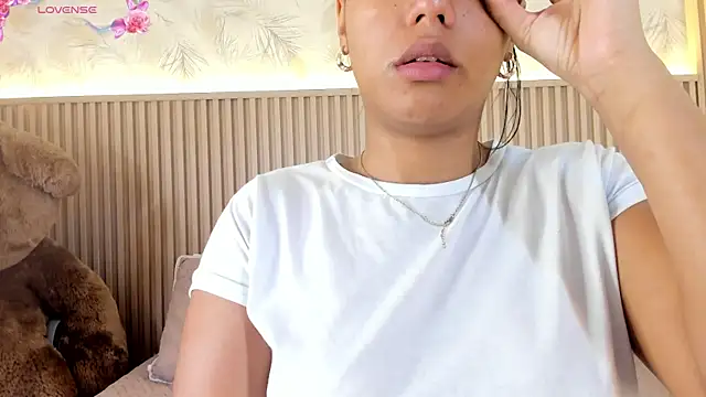 Liss-Reyes online show from August 2, 1:47 pm