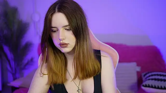 MilanaMoons online show from September 12, 11:50 am