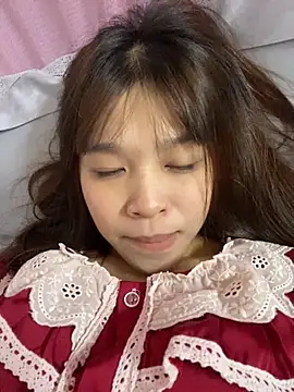 linh  cute online show from September 13, 9:28 am