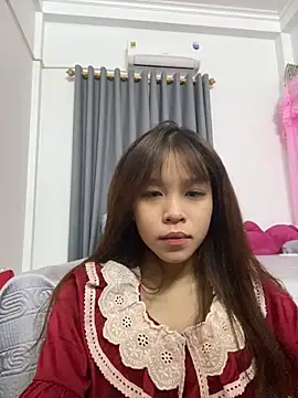 linh  cute online show from September 11, 12:33 am