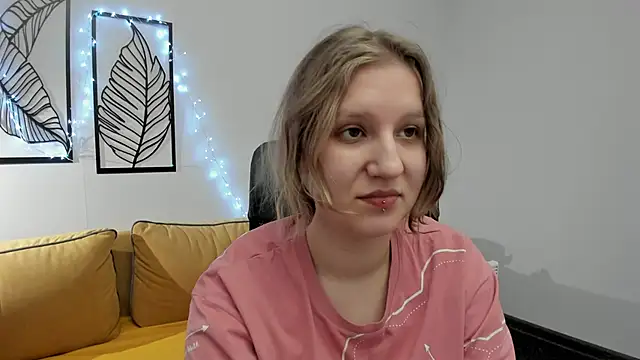 Hailey Foxy online show from February 25, 12:15 pm