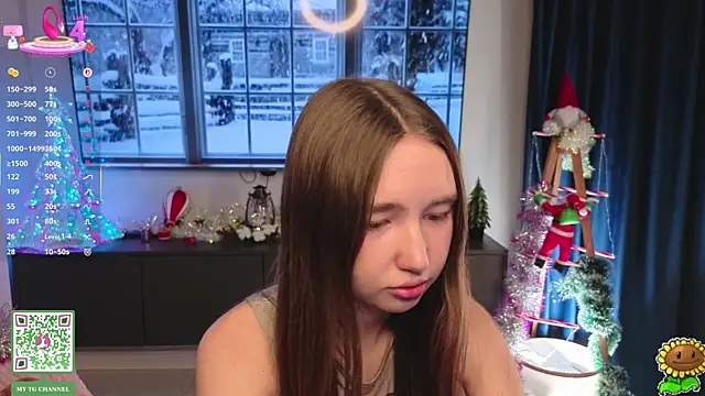 ElfredaTupy online show from December 20, 7:40 pm