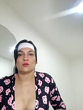 Snapshot of lauren_milf chatting on October 10, 1:27 pm lauren milf online show from October 10, 1:27 pm