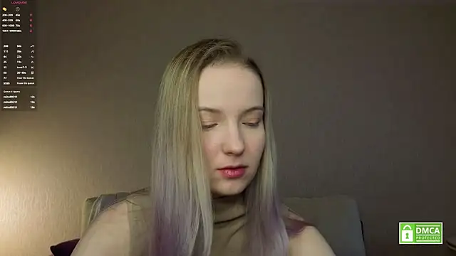 HongTomczak online show from April 2, 7:39 am