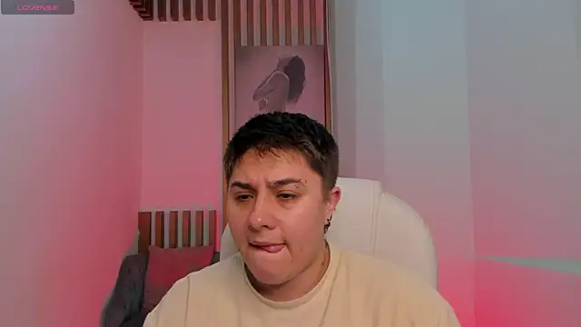 IanGilbert online show from February 10, 8:56 pm