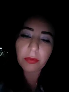 isabella lovem online show from April 12, 4:37 am