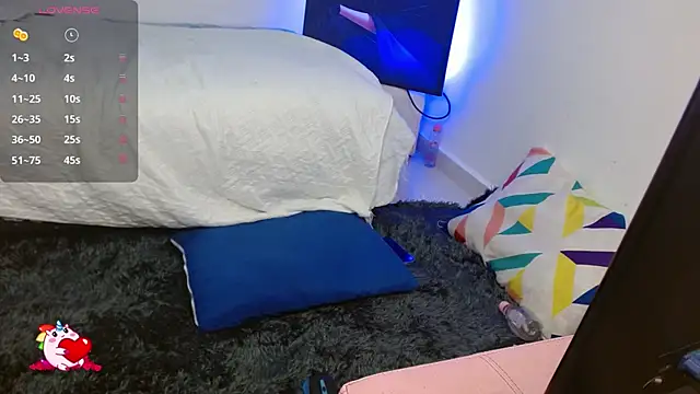 Kayla21  online show from December 20, 2:32 pm