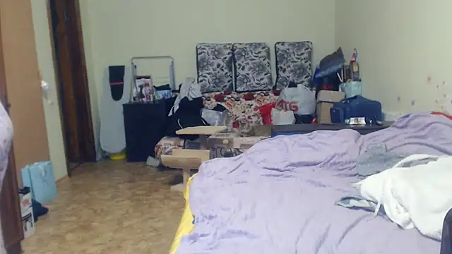 Melanie Lee online show from March 18, 7:52 pm