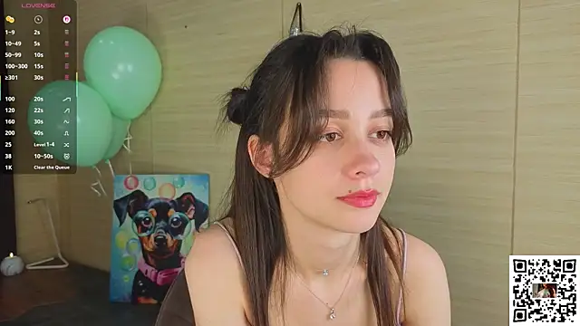 Snapshot of VineciaDestors chatting on October 15, 1:57 pm VineciaDestors online show from October 15, 1:57 pm