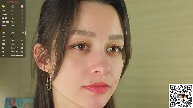 Snapshot of VineciaDestors chatting on October 18, 7:15 pm VineciaDestors online show from October 18, 7:15 pm