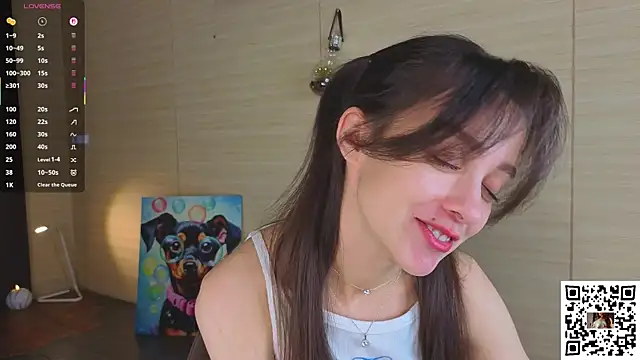 Snapshot of VineciaDestors chatting on October 12, 1:35 pm VineciaDestors online show from October 12, 1:35 pm