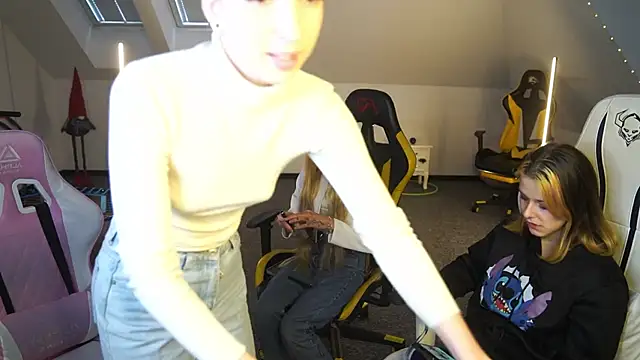  Lili 054 online show from September 30, 10:43 am