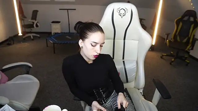  Lili 054 online show from October 9, 11:03 am