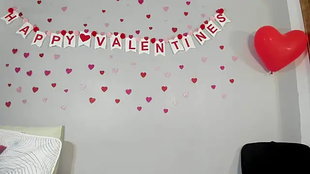 SophieW1 online show from February 17, 12:37 pm