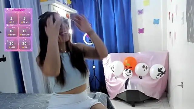 Megan Darcy online show from October 27, 9:20 pm