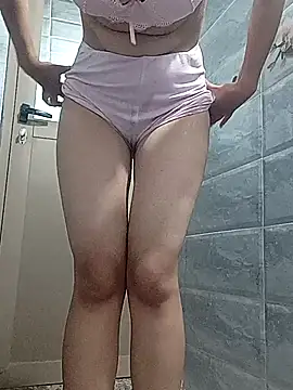 Snapshot of salma14 chatting on September 14, 7:01 pm salma14 online show from September 14, 7:01 pm