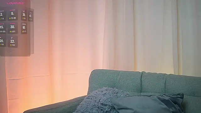 KendalDubai online show from October 31, 9:08 pm