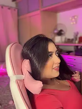 Emiily Moore1 online show from February 12, 11:06 pm