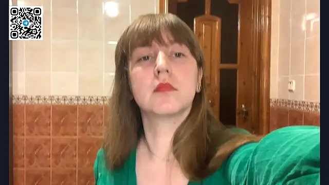 MaroonMoon  online show from September 11, 7:25 pm